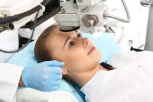 Read more about the article Advanced procedures for LASIK eye surgery